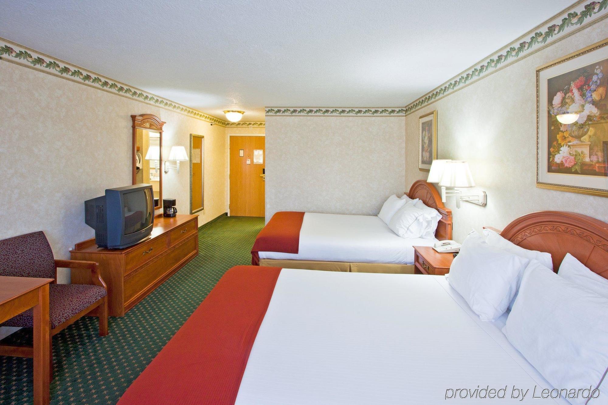 Holiday Inn Express Hotel & Suites Charlotte By Ihg Luaran gambar