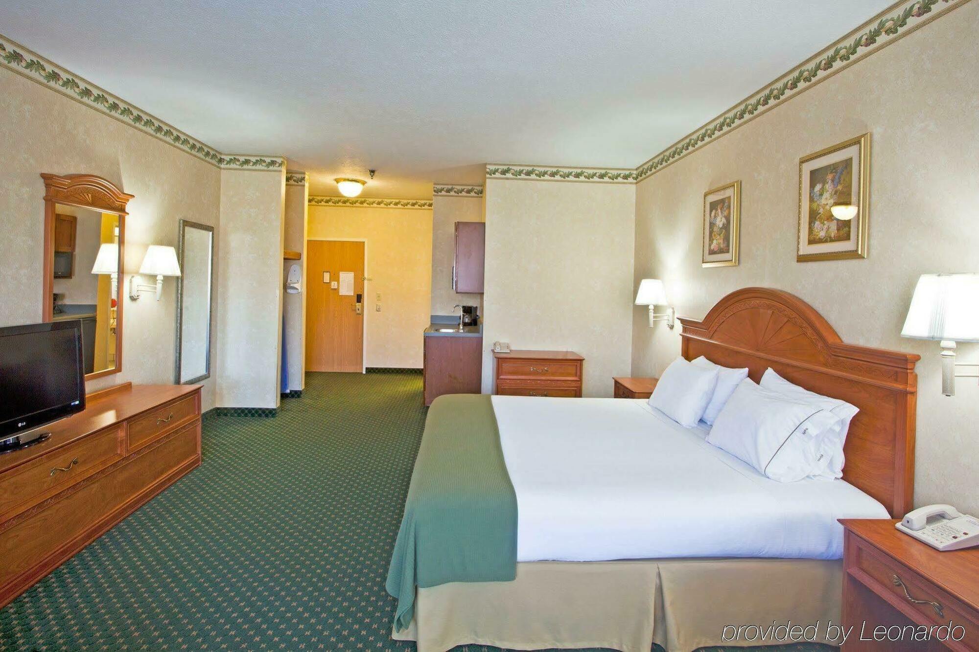 Holiday Inn Express Hotel & Suites Charlotte By Ihg Luaran gambar