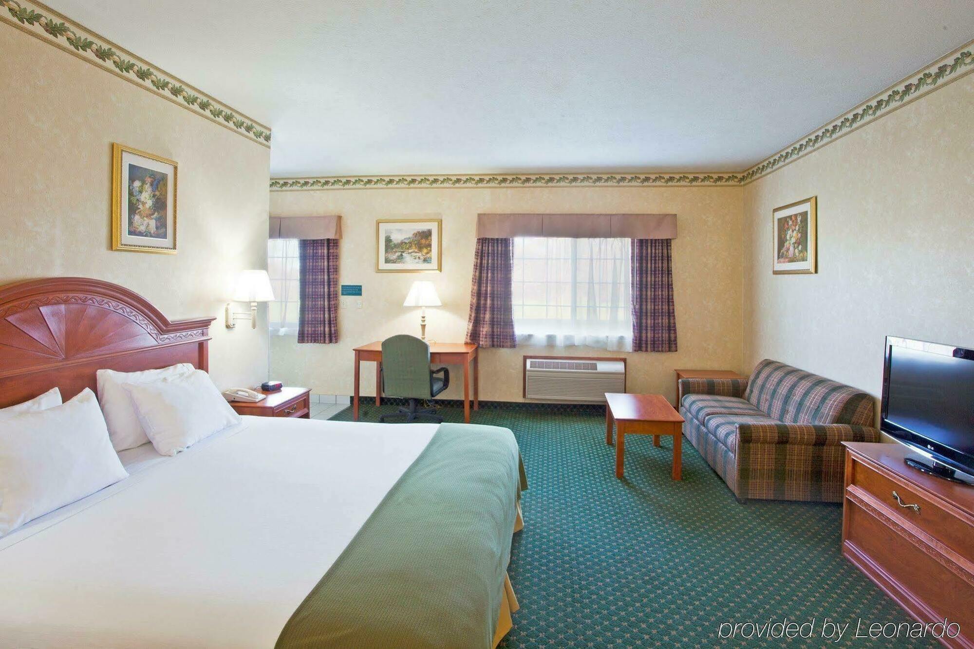 Holiday Inn Express Hotel & Suites Charlotte By Ihg Luaran gambar